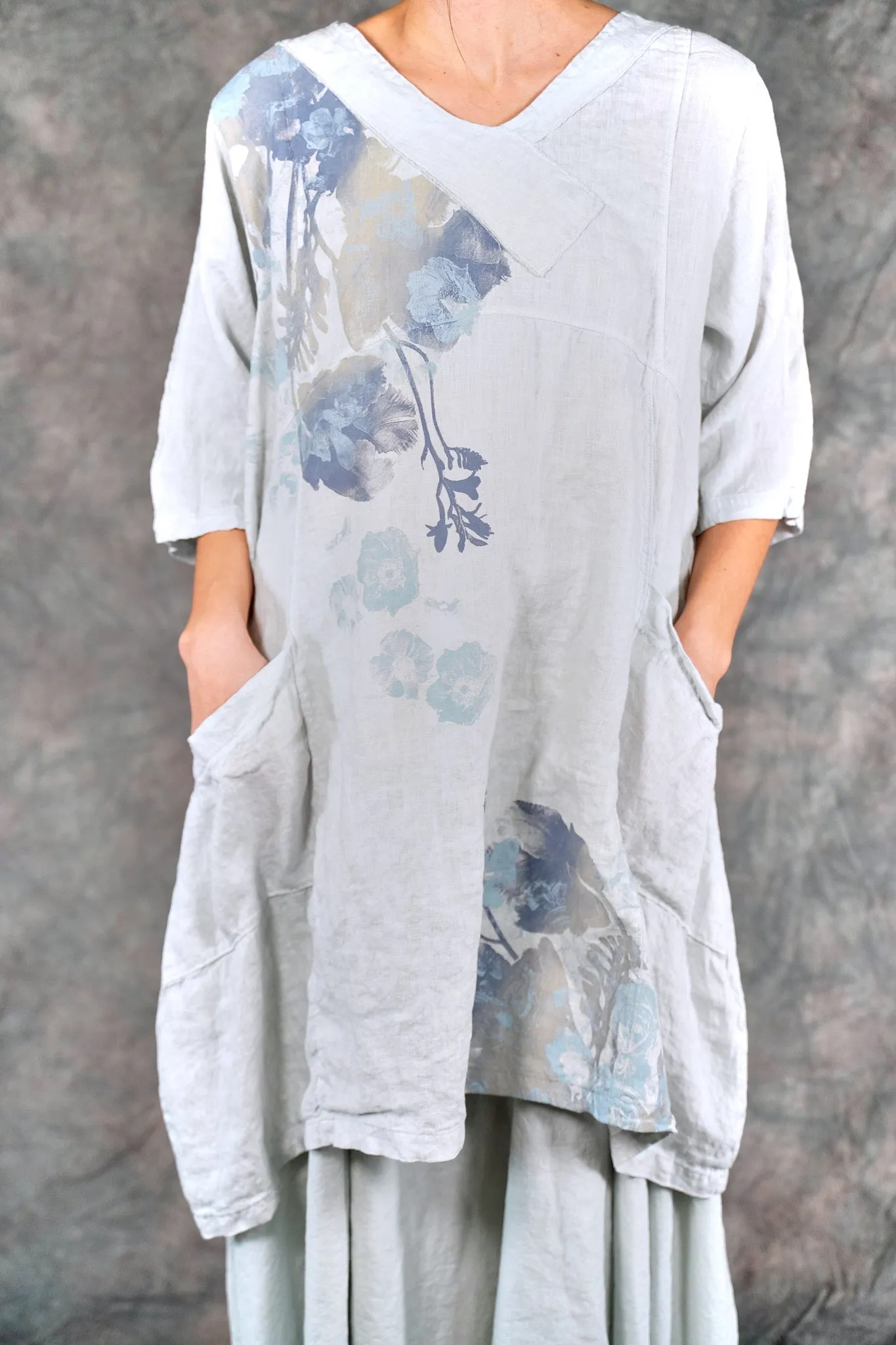 2133 Crossover Urchin Tunic Dew-P
