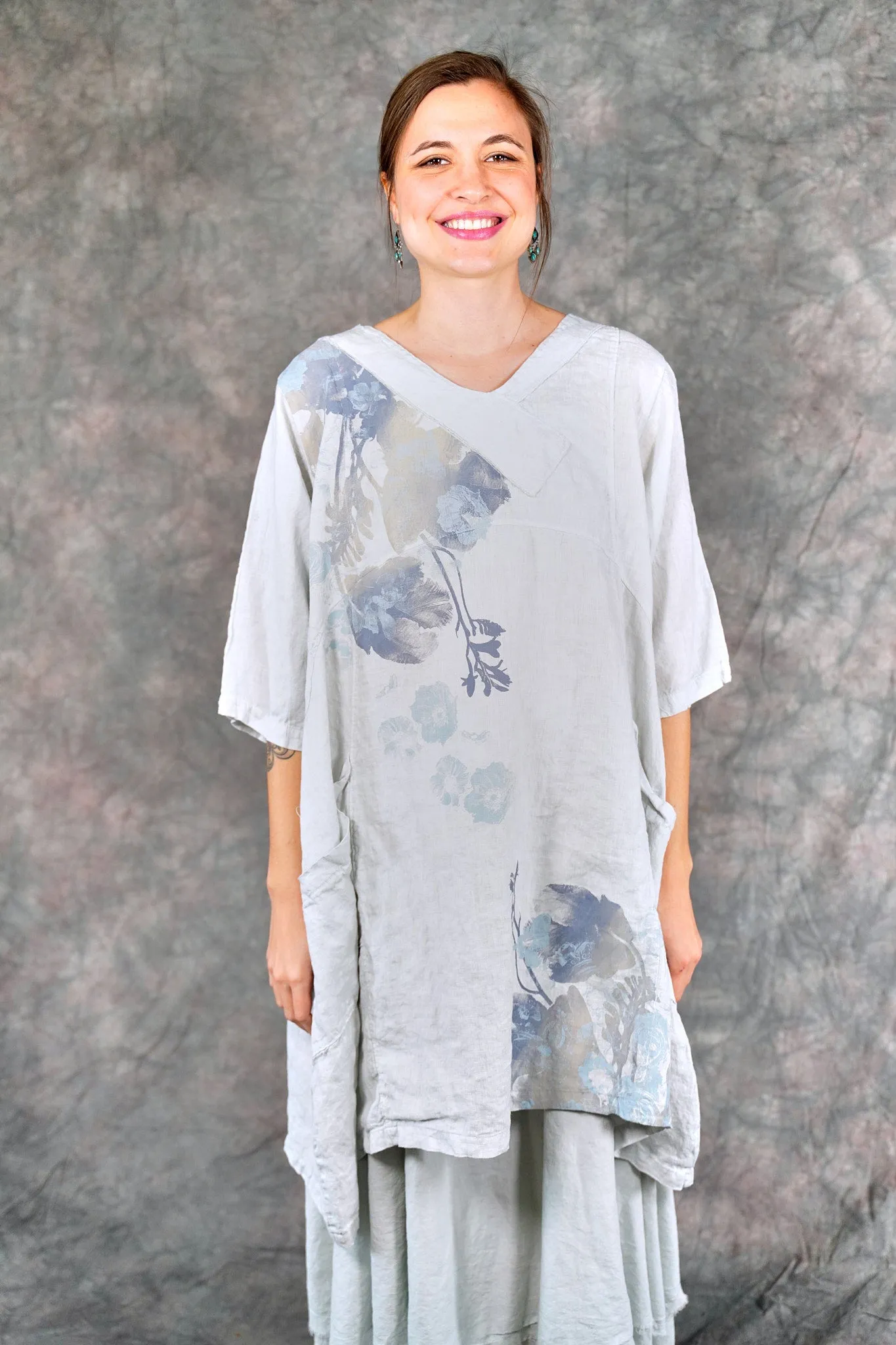 2133 Crossover Urchin Tunic Dew-P