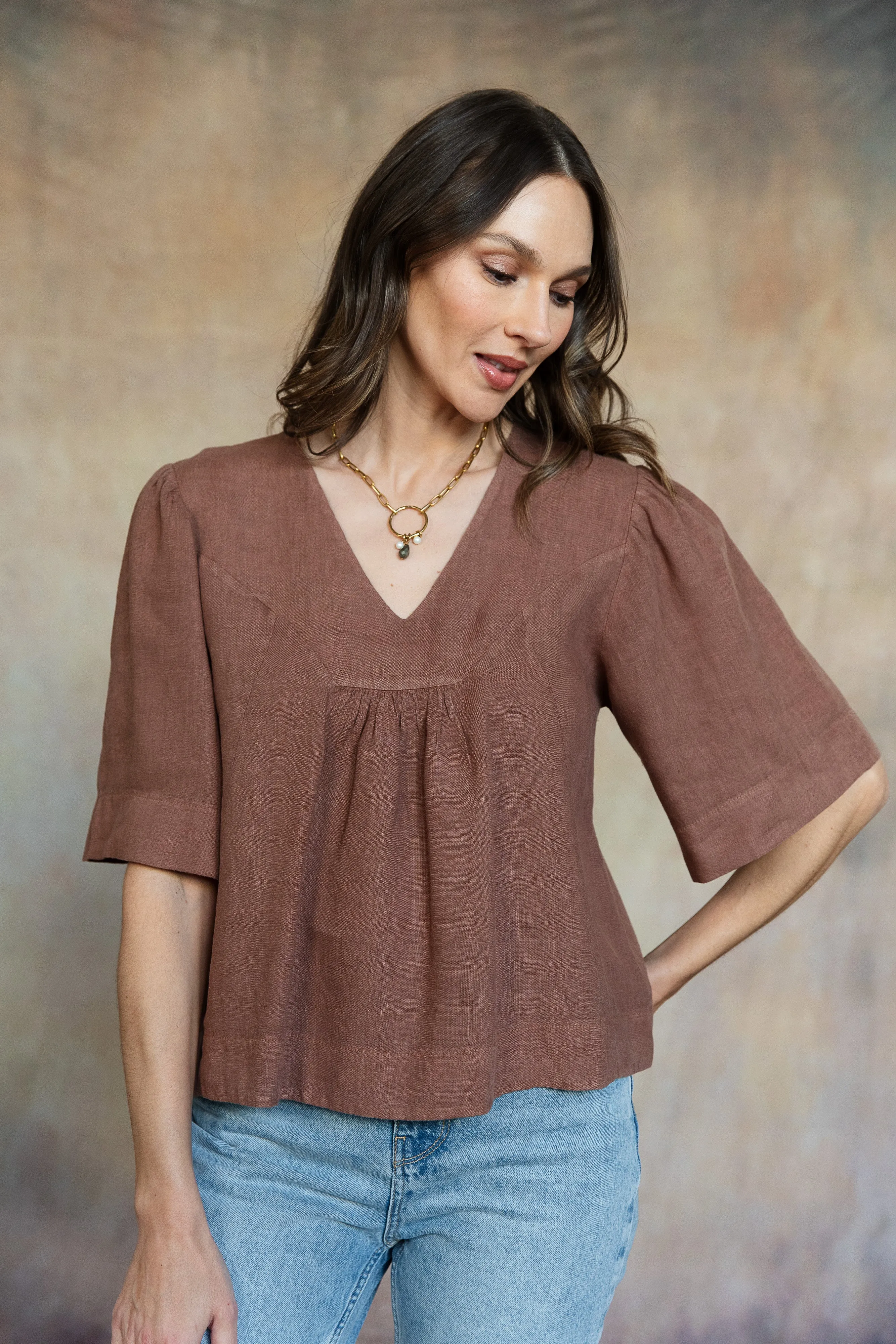 Amelie Linen Top (Washed Espresso)