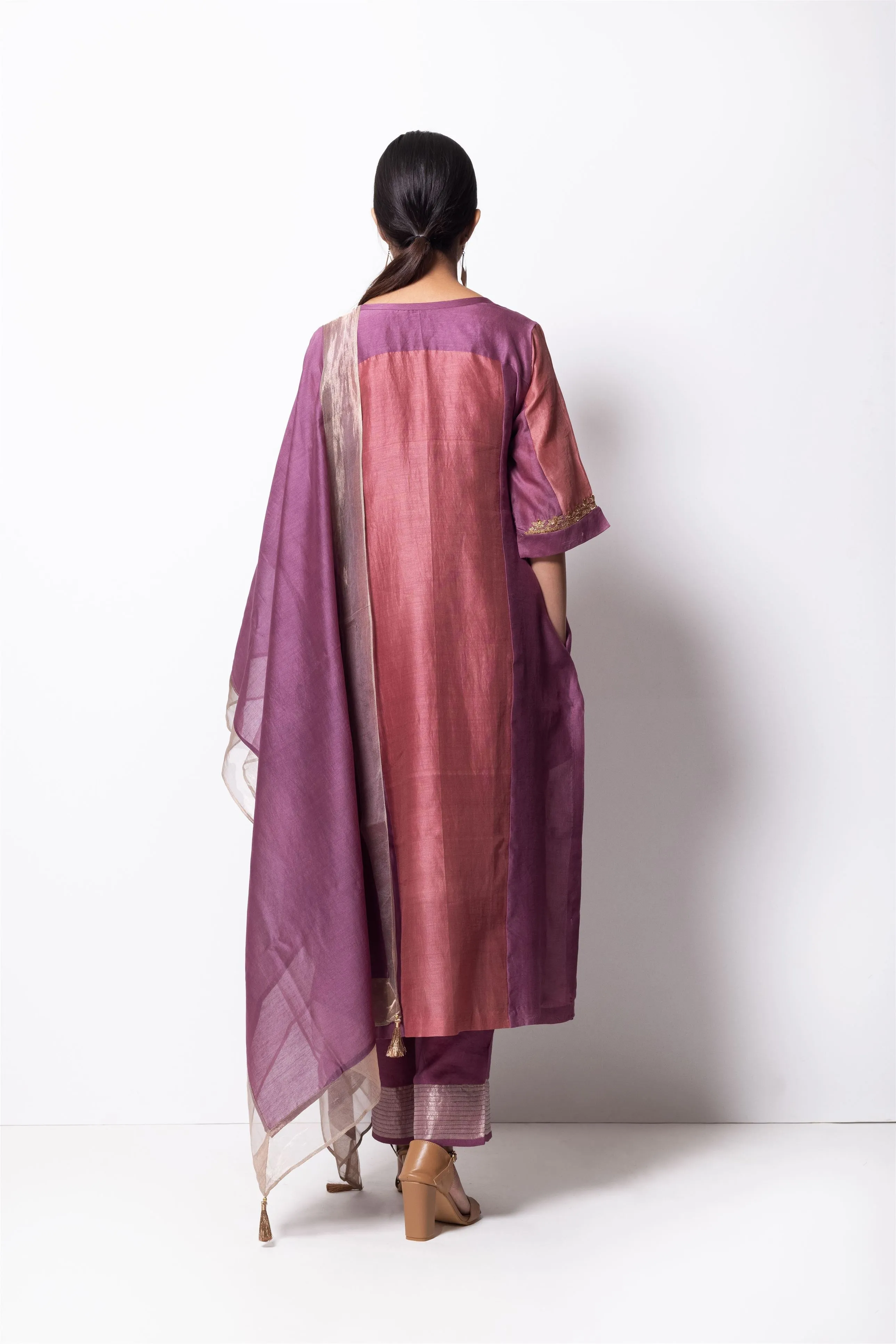 Bhavik Shah   I   Edison Kurta Full Set - Kurta, Stole, Pants, With Slip Kurta - Handwoven Chanderi Silk, Stole - Chanderi & Zari, Pants - Cotton Silk PLUM PINK CH-PK-PP-23