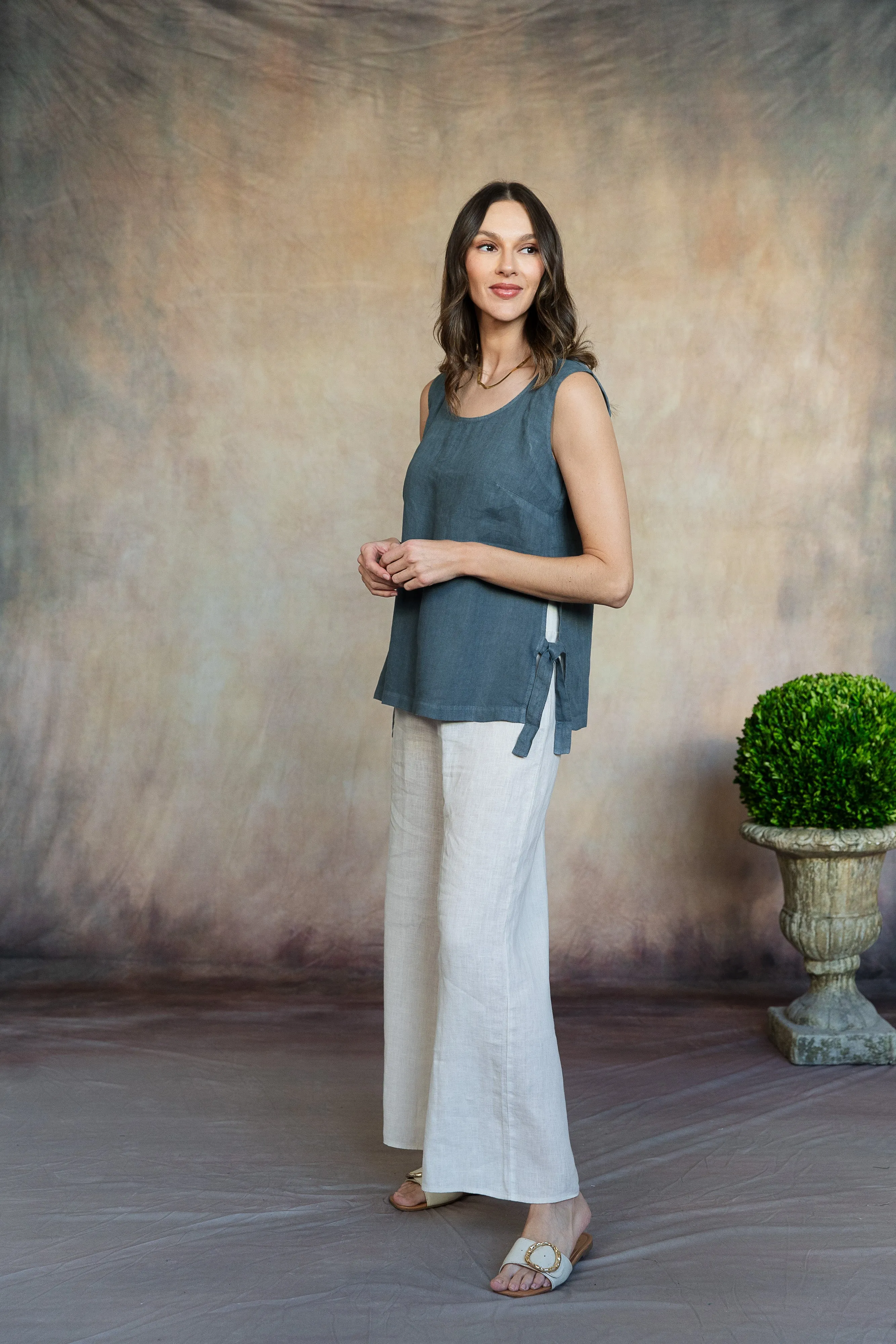 Brina Linen Top (Washed Grey)
