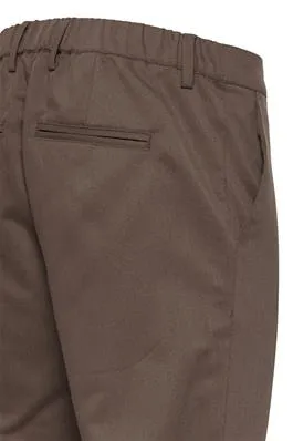 Casual Friday Major Brown Garbadine Straight pants