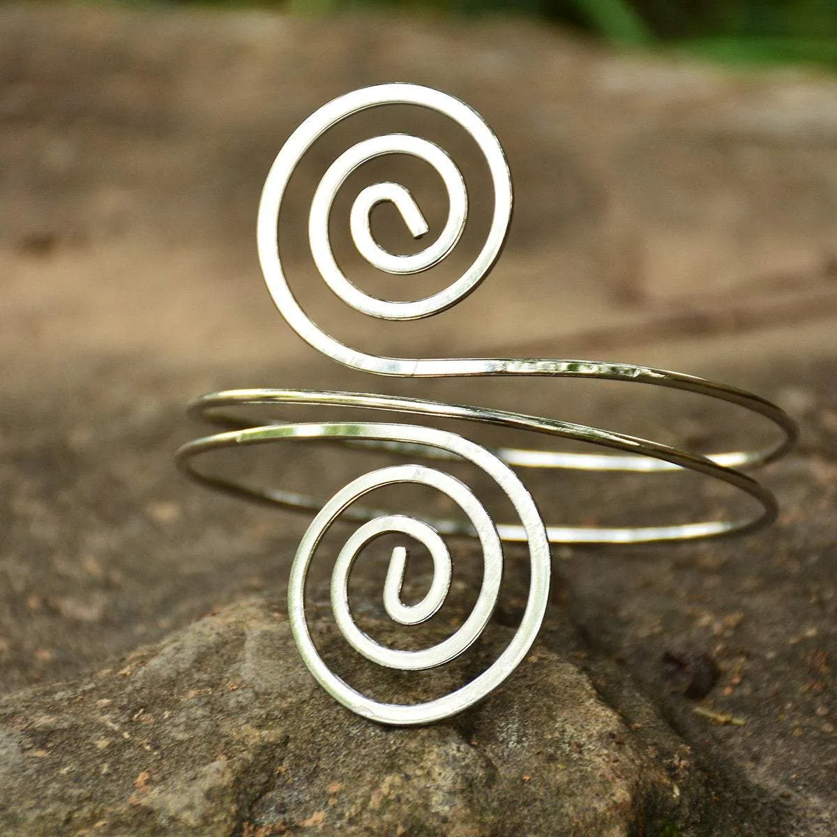 Geometric Hollow Pattern Arm Cuff - Hammered Gold Silver Tone Upper Arm Band - Statement Metal Cuff Bracelet
