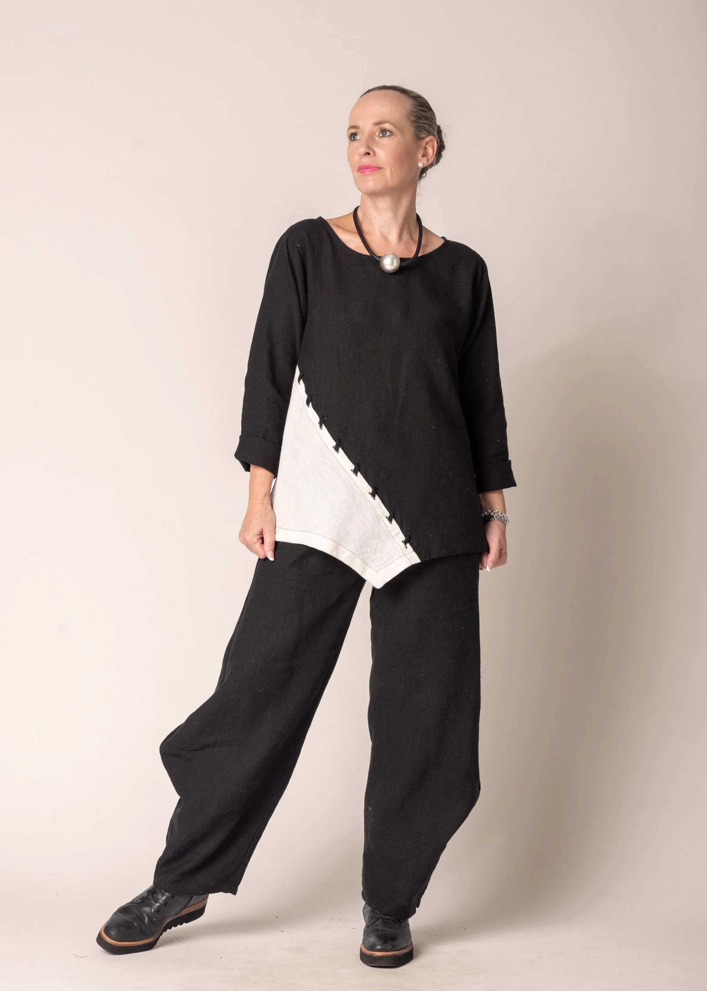 Iliana Top in Onyx