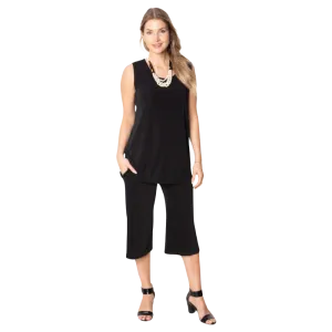 Julia Divina Black Capri Pants