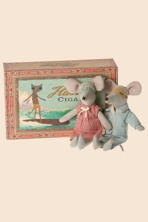 Maileg Mum and dad mice in cigarbox