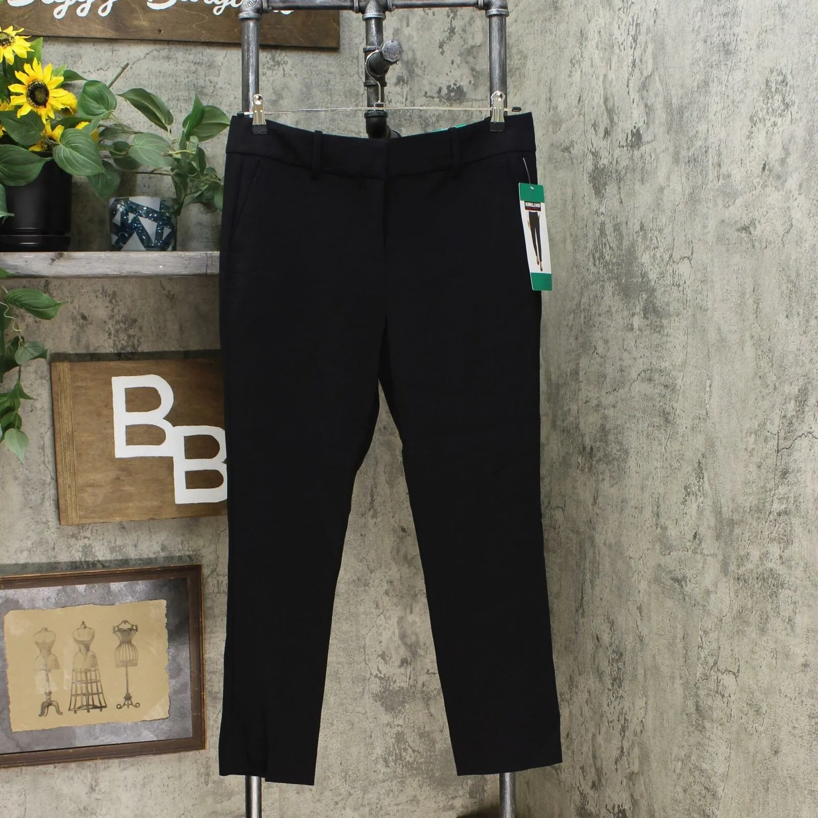 NWT Kirkland Signature Women's Slim Crop Trouser Pants. 7335241 12