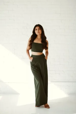 Pocketed High-Rise Wide Leg Trouser