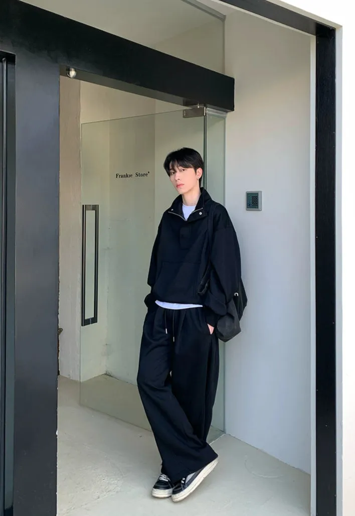Sweatshirt and Pants Sports Suit